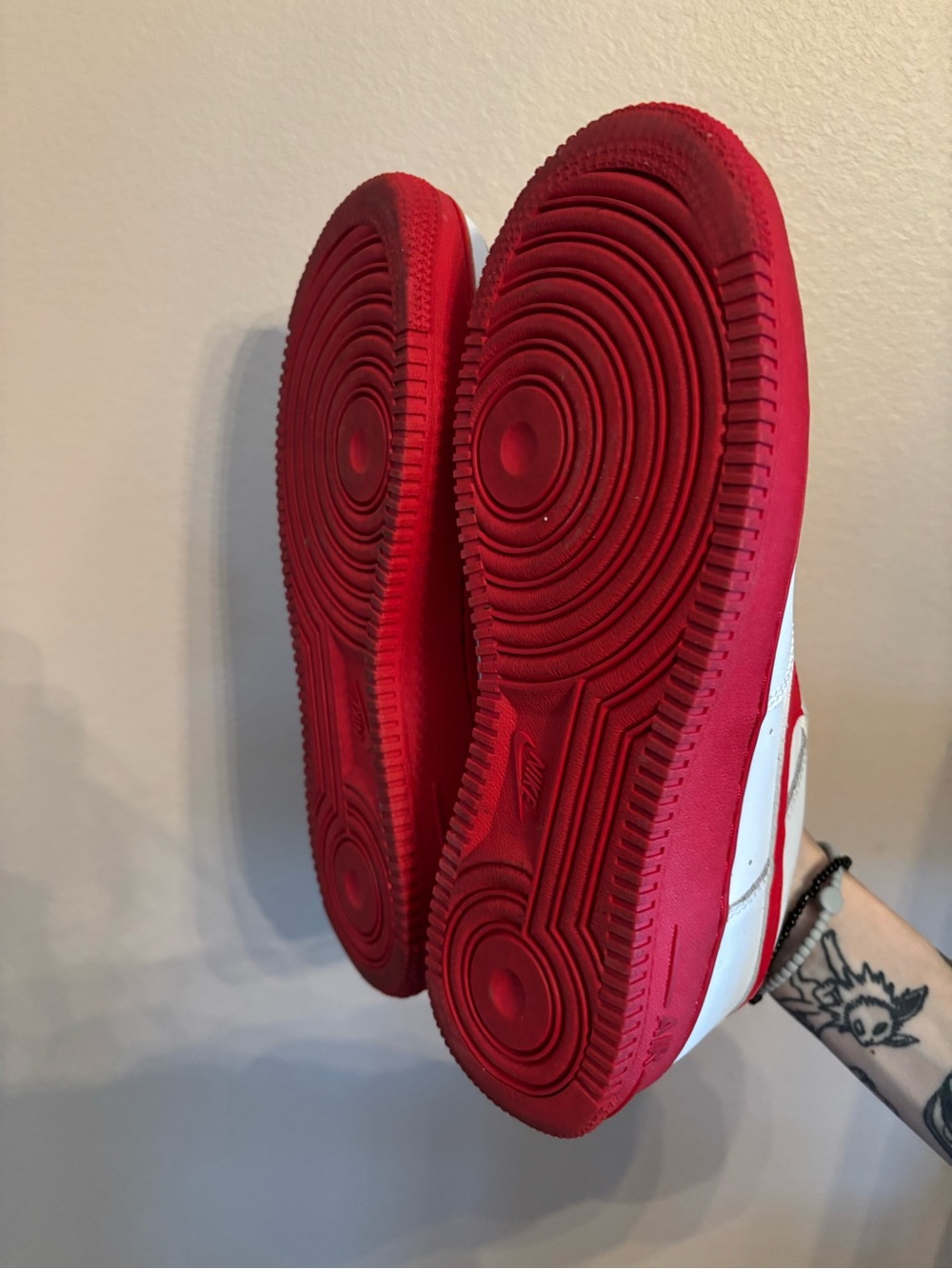 Nike Air Force 1 GS 'White Red Sole' - Picture 5 of 7
